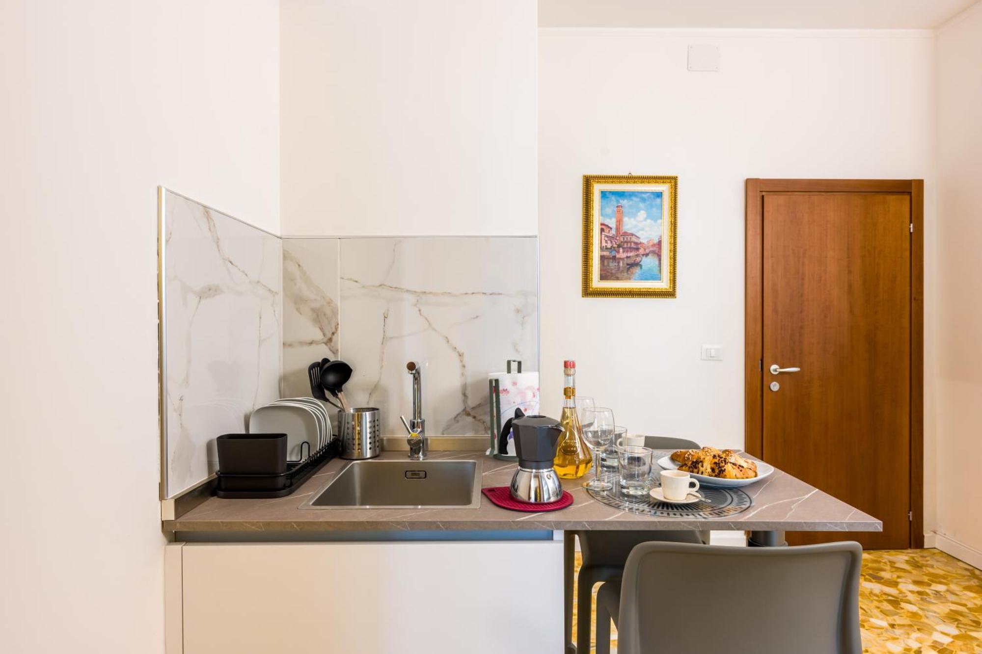 Ca Del Bezzo - Comfort & City View Венеция Экстерьер фото