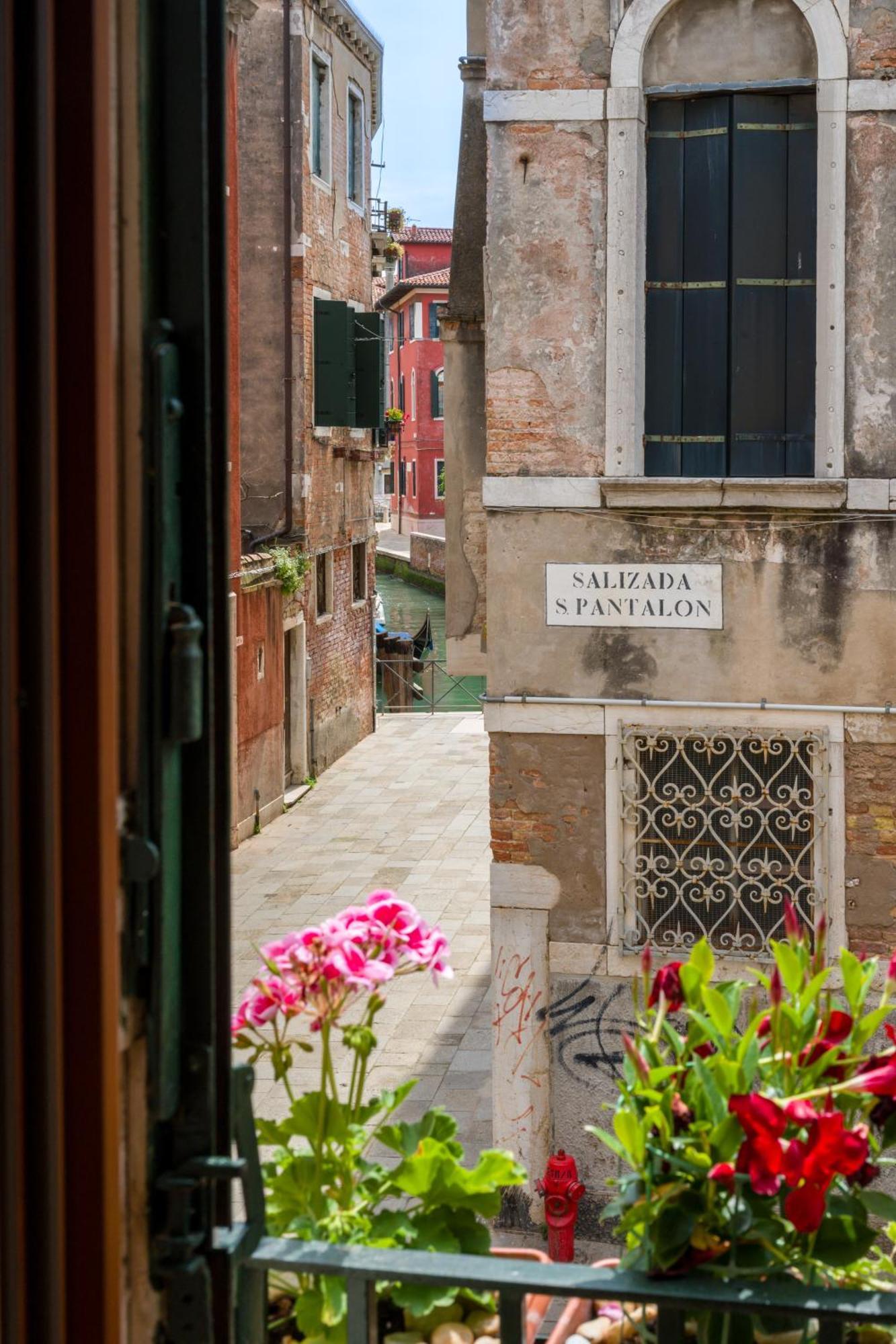 Ca Del Bezzo - Comfort & City View Венеция Экстерьер фото