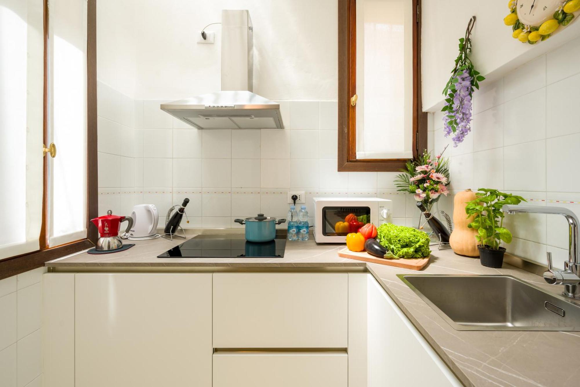 Ca Del Bezzo - Comfort & City View Венеция Экстерьер фото